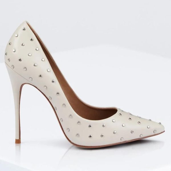 BCBG NOVA STUDDED PUMP HEEL - MAGNOLIA - Image 3