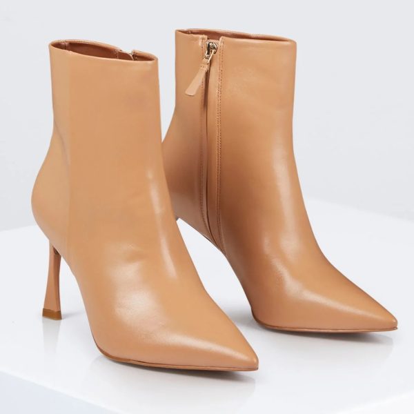 BCBG PIA BOOTIE - PALOMINO