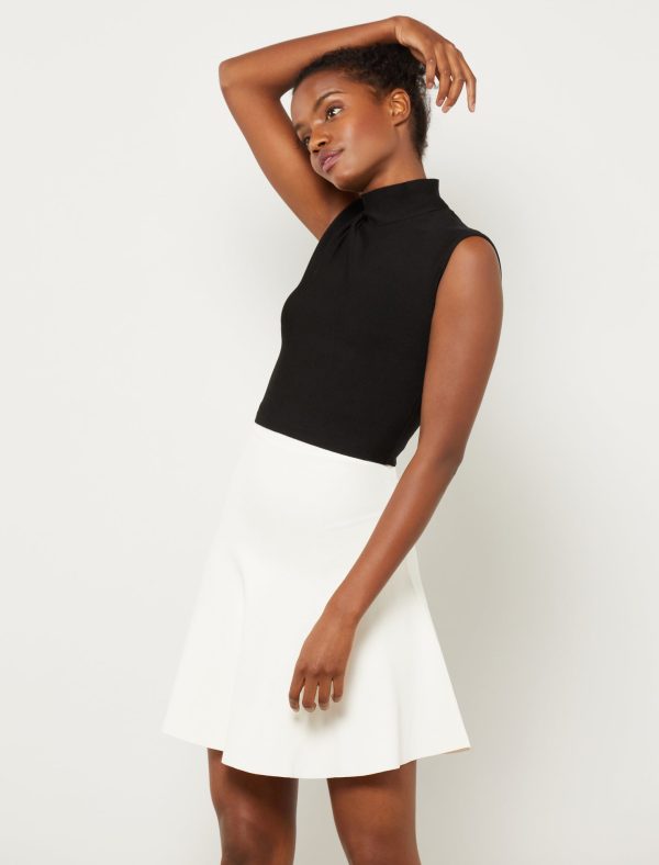 Bcbg Sleeveless Turtleneck Crop Top - Image 2