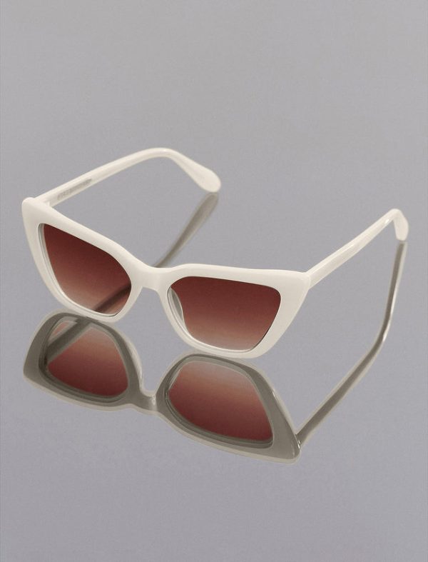 Bcbg Kendall Cat Eye Sunglasses Ivory - Image 6