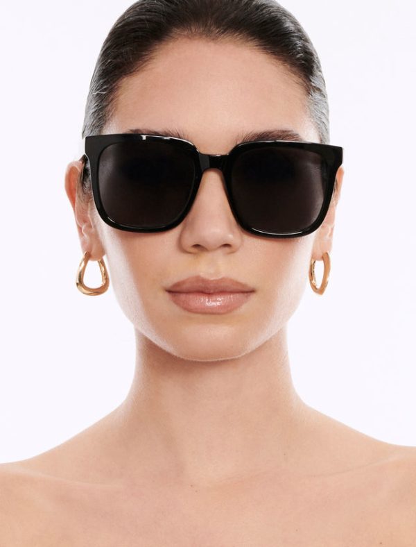 Bcbg Classic Square Sunglasses Black - Image 4