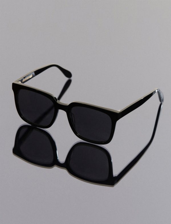 Bcbg Classic Square Sunglasses Black - Image 6