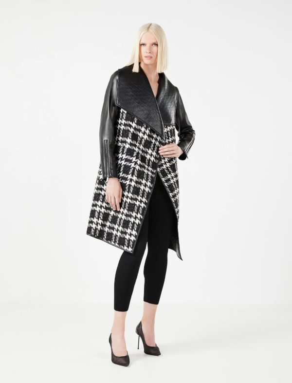 BCBG FAUX LEATHER COLLAR BONDED COAT - BLACK WHITE